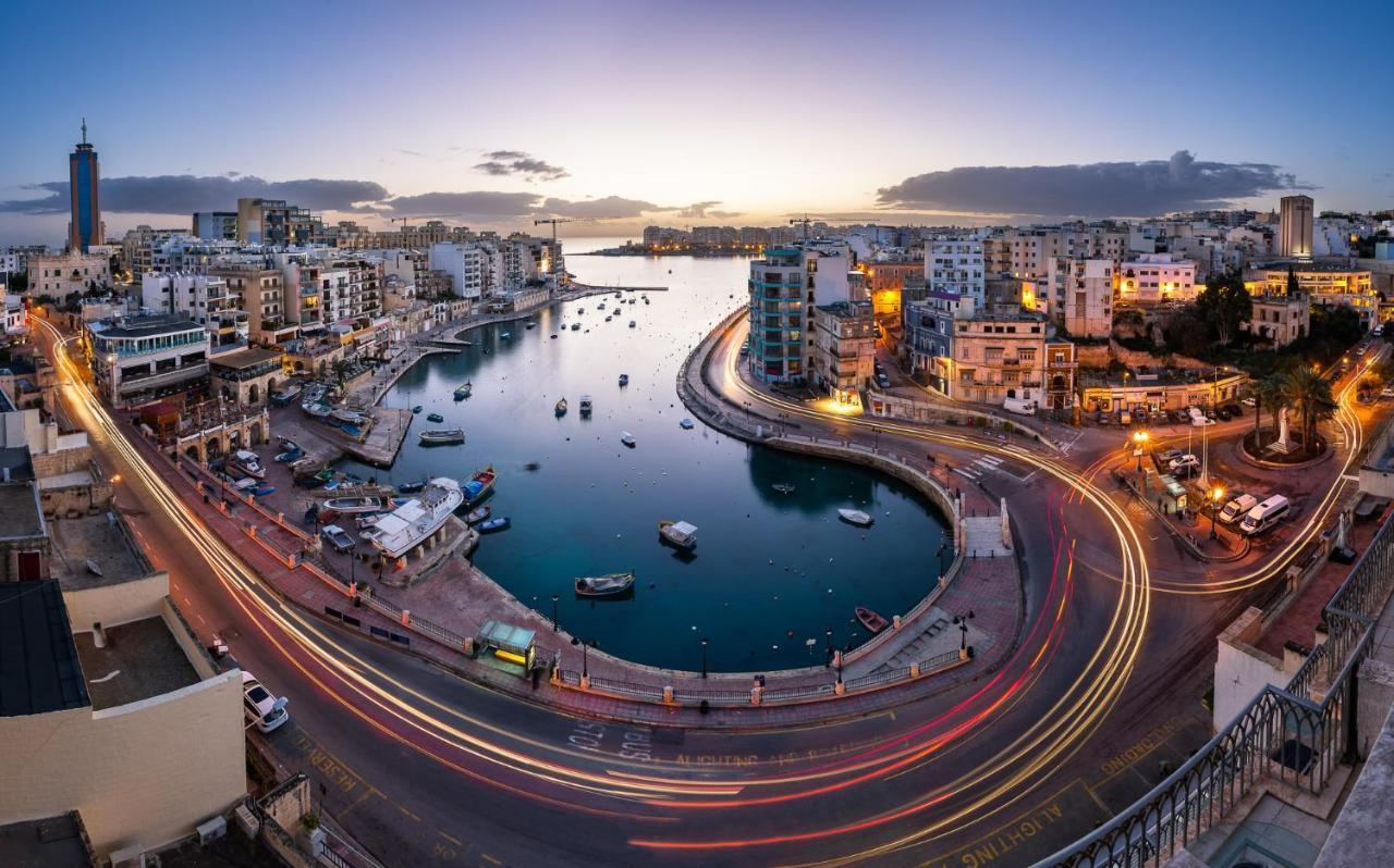 Apartment With Stunning Seaviews Sliema Exterior photo